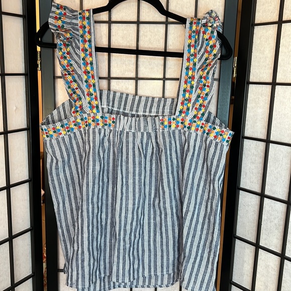 Savanna Jane Peasant Style Embroidered Top - Picture 6 of 12